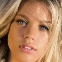 Kaylyn Slevin Nude