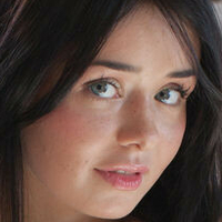 Sarah Es Nude